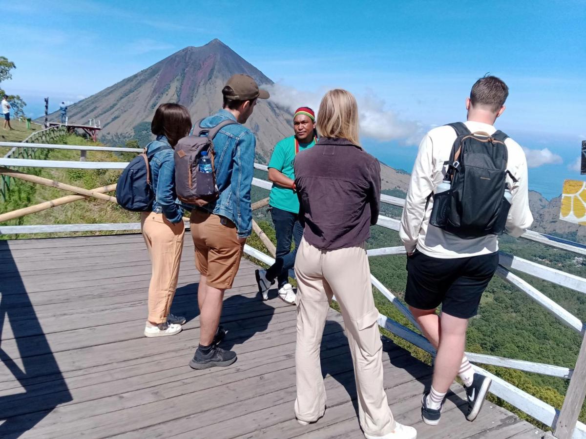 Kristian Homestay Bajawa Екстериор снимка